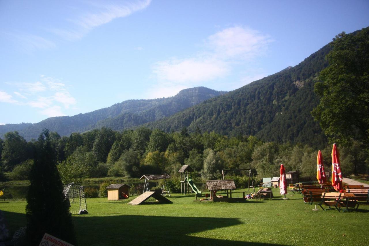 Haus Hirschpoint Hotell Faistenau Exteriör bild
